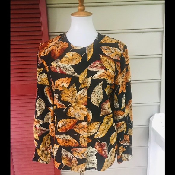 Y. Le. V. Sport Tops - Y. Le. V. Sport Beautiful Silk Blouse 4 FREE SHIP